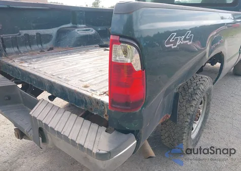 2010 Ford F-250 Xl/Xlt z USA, uszkodzony, nr VIN 1FTNF2B5XAEA77794